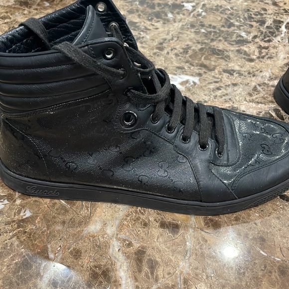 Men’s Gucci sneakers - Picture 2 of 6